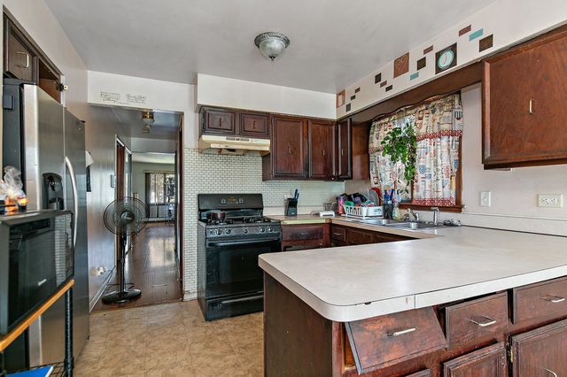 1955 Vermont Street, Blue Island, IL 60406