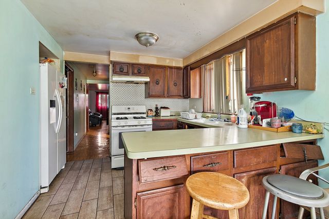 1955 Vermont Street, Blue Island, IL 60406