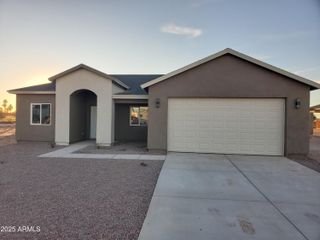 15532 S PATAGONIA Road, Arizona City, AZ 85123