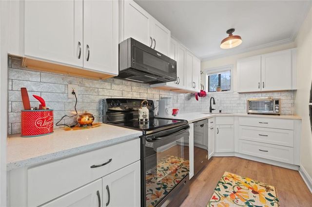 2279 Pernoshal Court, Dunwoody, GA 30338