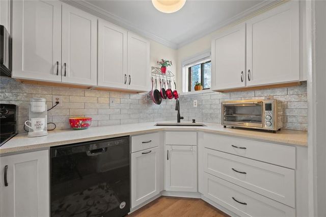 2279 Pernoshal Court, Dunwoody, GA 30338