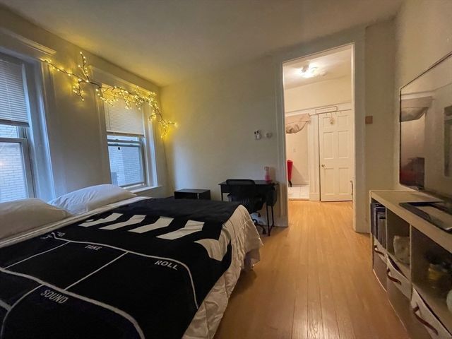 1665 Commonwealth Ave 2, Boston, MA 02135