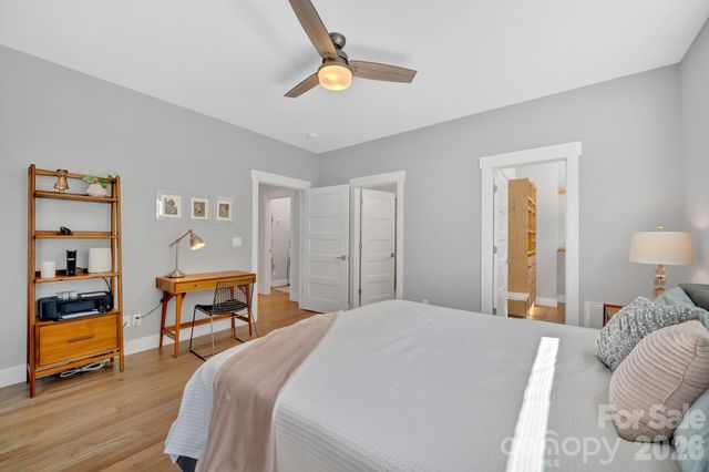 8 Birdhouse Row, Asheville, NC 28801