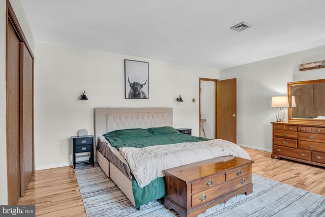 83 QUEEN AVE, Enola, PA 17025