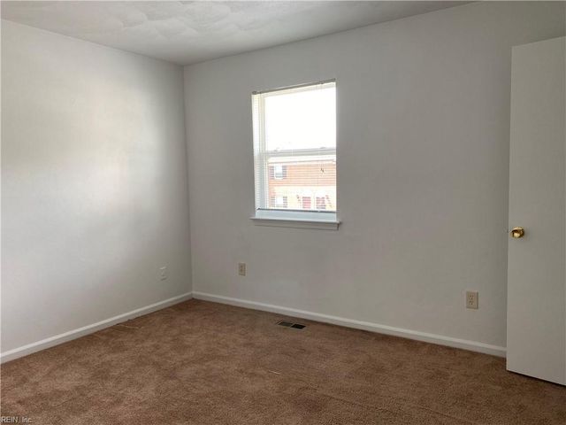 8546 Chesapeake Blvd Apt 402, Norfolk, VA 23503