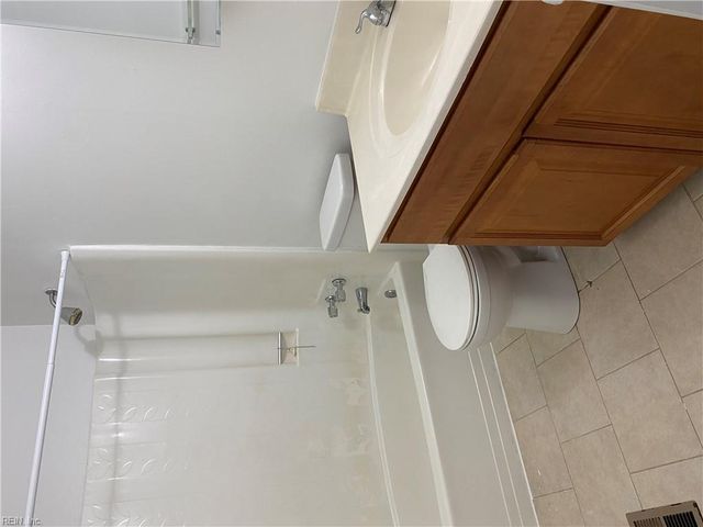 8546 Chesapeake Blvd Apt 402, Norfolk, VA 23503
