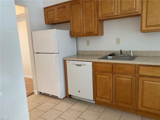 8546 Chesapeake Blvd Apt 402, Norfolk, VA 23503