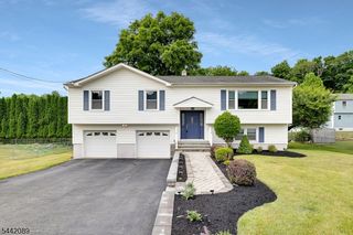 90 James St, Parsippany-troy Hills Twp., NJ 07950