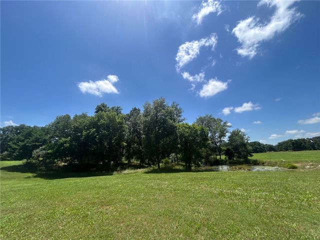 N Mt Pleasant Road, Gravette, AR 72736