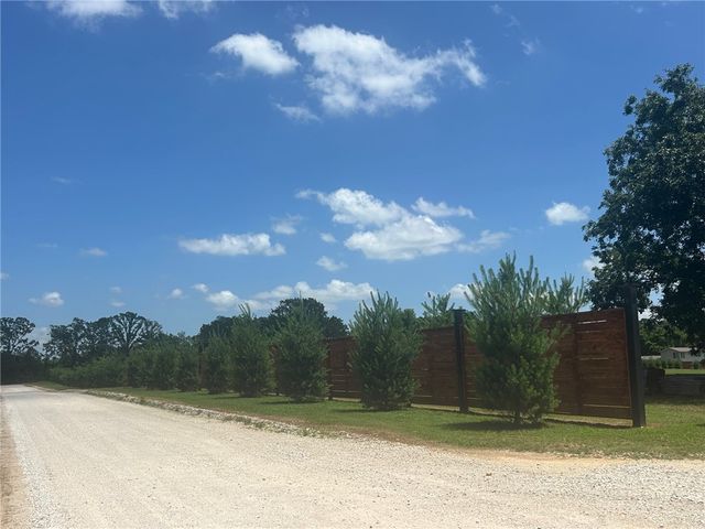 N Mt Pleasant Road, Gravette, AR 72736