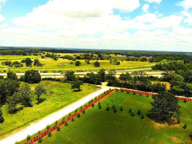 N Mt Pleasant Road, Gravette, AR 72736