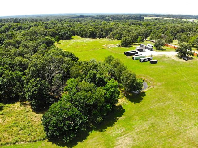 N Mt Pleasant Road, Gravette, AR 72736