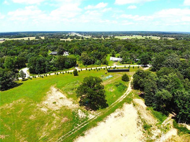 N Mt Pleasant Road, Gravette, AR 72736