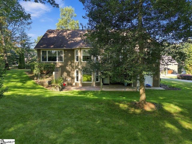 1 Mandarin Circle, Taylors, SC 29687