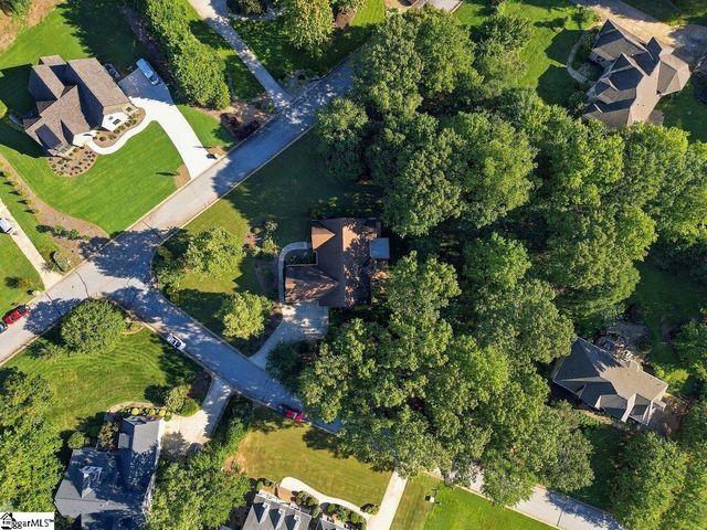 1 Mandarin Circle, Taylors, SC 29687