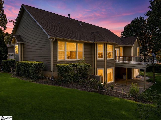 1 Mandarin Circle, Taylors, SC 29687