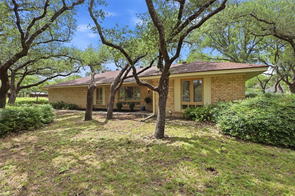 3724 Coronado Court, Willow Park, TX 76087