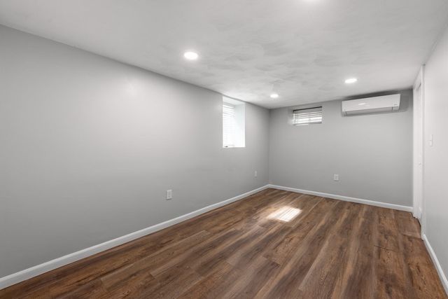 29 Laurel Rd, Milton, MA 02186