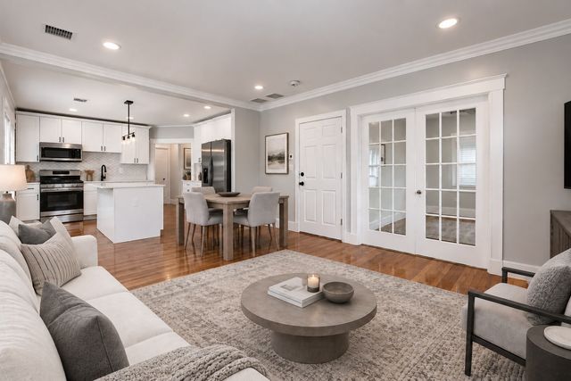 29 Laurel Rd, Milton, MA 02186