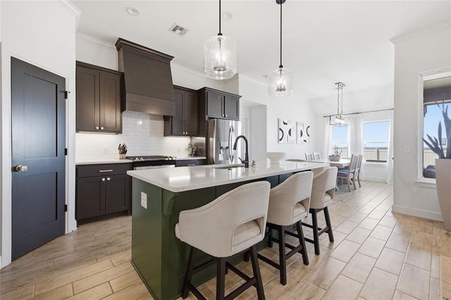 18437 Austin Place, Edmond, OK 73012
