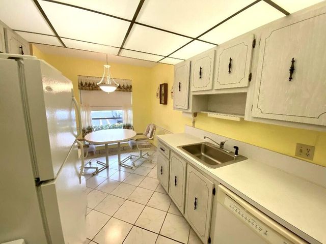 2331 Croton Lane B, Delray Beach, FL 33445