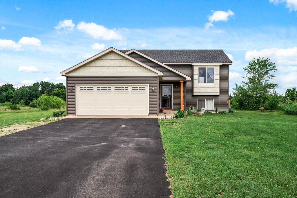 17098 110th Street SE, Becker Twp, MN 55308