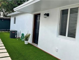 2036 SW 57th Ct 2038, Miami, FL 33155