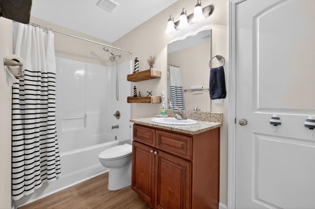 1904 Capella Ct., Conway, SC 29527