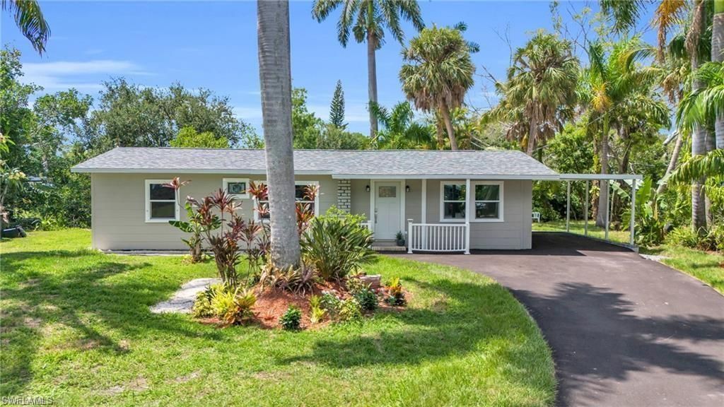 135 Standish CIR, NORTH FORT MYERS, FL 33903 — exterior