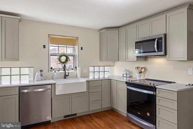 2085 HARNEY RD, Littlestown, PA 17340