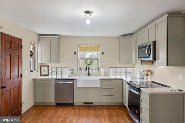 2085 HARNEY RD, Littlestown, PA 17340