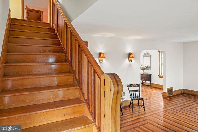 2085 HARNEY RD, Littlestown, PA 17340