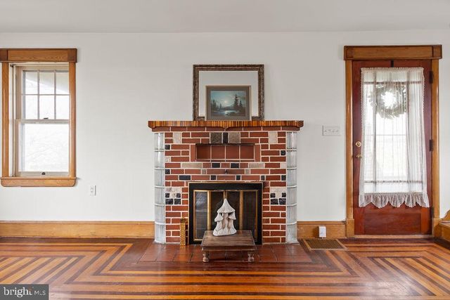 2085 HARNEY RD, Littlestown, PA 17340