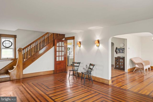 2085 HARNEY RD, Littlestown, PA 17340