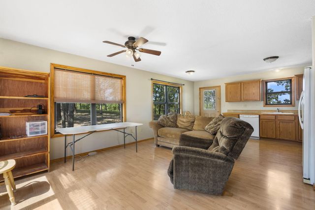 31 Woodcliff Road 31, Shell Knob, MO 65747