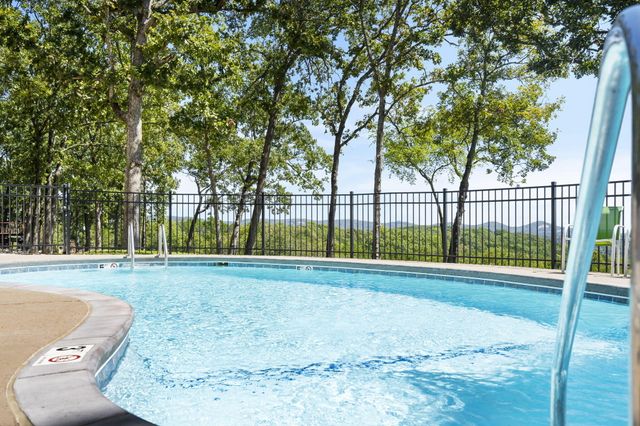 31 Woodcliff Road 31, Shell Knob, MO 65747