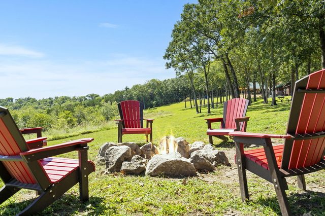 31 Woodcliff Road 31, Shell Knob, MO 65747