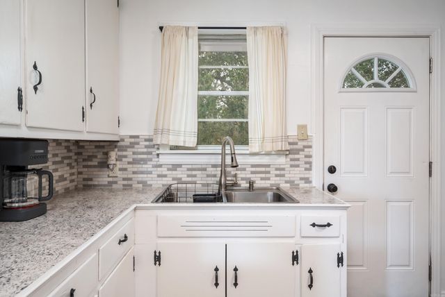 218 Andover Street, Hot Springs, AR 71913