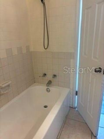 3802 N OAK DRIVE 32, Tampa, FL 33611