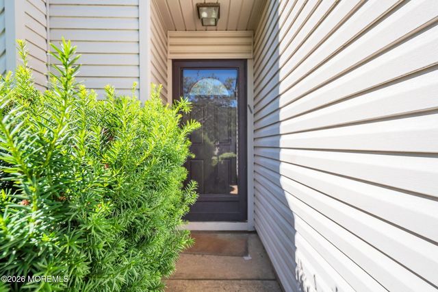 96 Tangerine Drive, Marlboro, NJ 07746