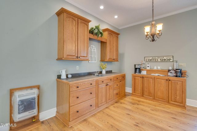 150 Teague Lane, Unicoi, TN 37692