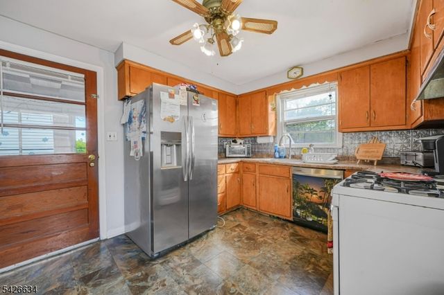 701 Centre St, Nutley Twp., NJ 07110