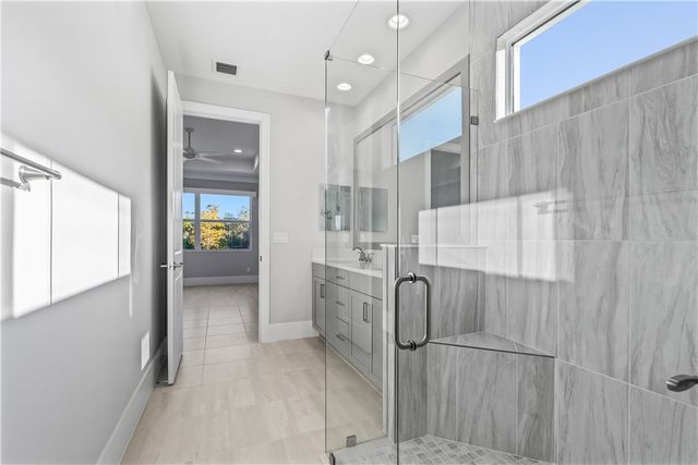 2152 Falls Manor, Vero Beach, FL 32967