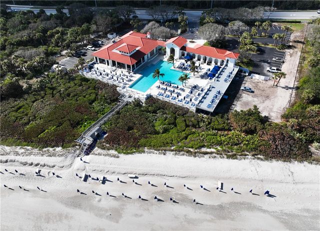 2152 Falls Manor, Vero Beach, FL 32967