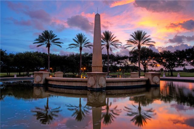 2152 Falls Manor, Vero Beach, FL 32967