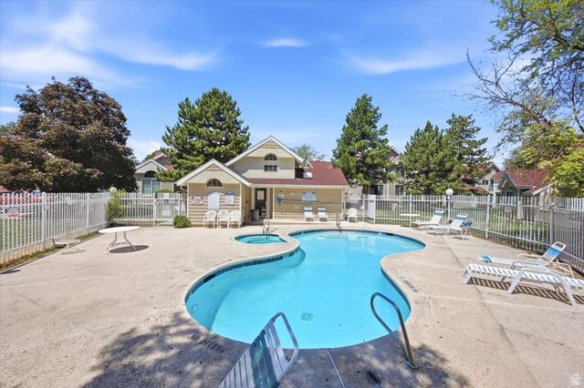 5425 S SPINNAKER ROW, Taylorsville, UT 84123
