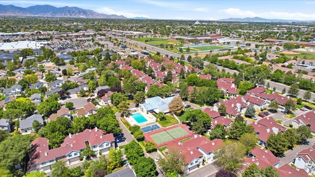 5425 S SPINNAKER ROW, Taylorsville, UT 84123