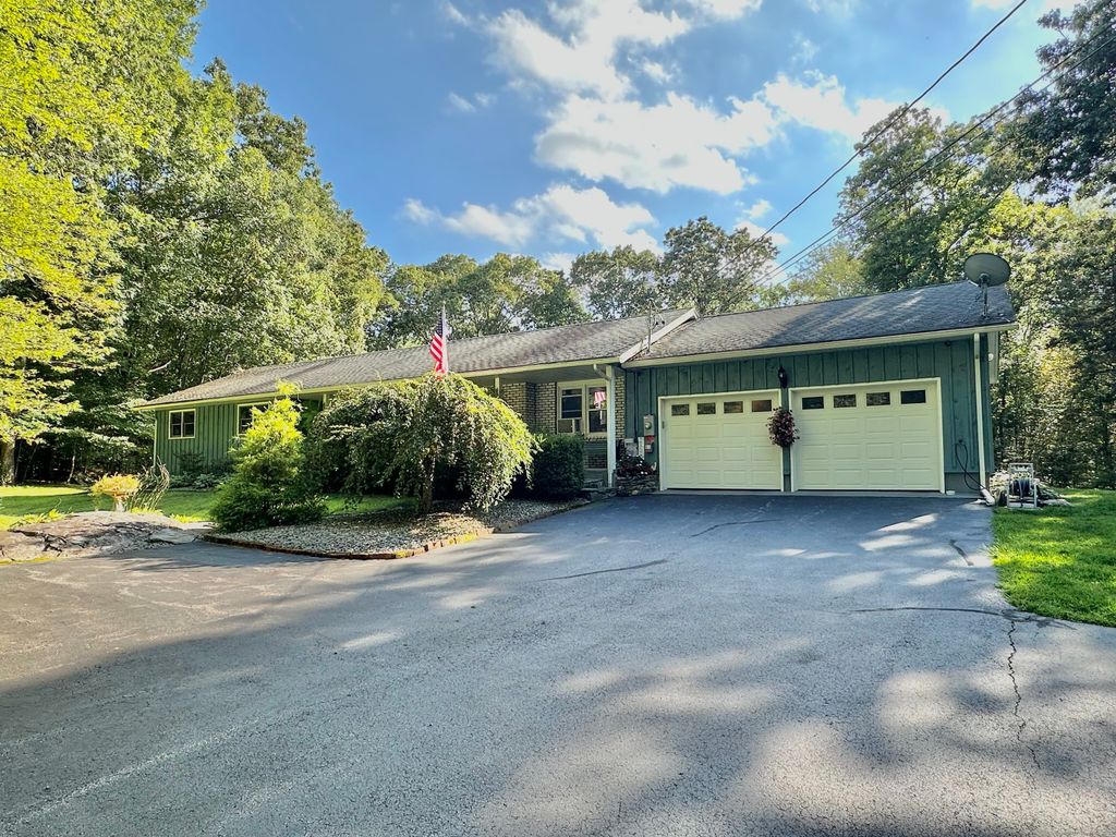 517 Taylor Hill Road, Griswold, CT 06351