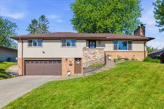 3404 Skycroft Drive, Saint Anthony, MN 55418