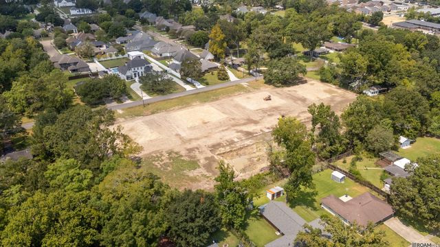 4733 Floynell Dr, Saint George, LA 70809
